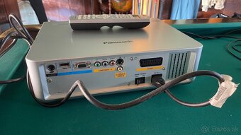 velký projektor PANASONIC - 3