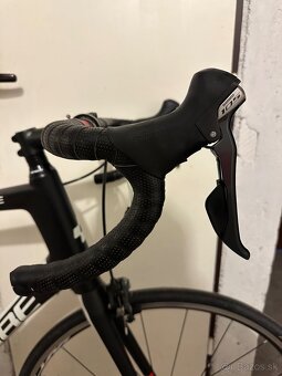 Cestný bicykel Cube Attain GTC - 3