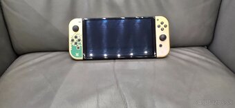 Nintendo switch oled Legend of Zelda edition - 3