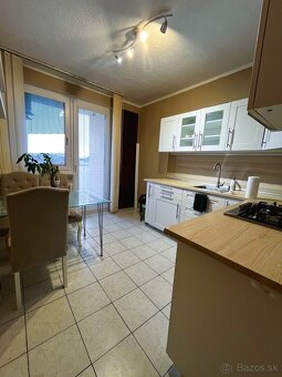 Veľký, slnečný, zariadený 3 izbový byt s loggiou,R5, Levice - 3