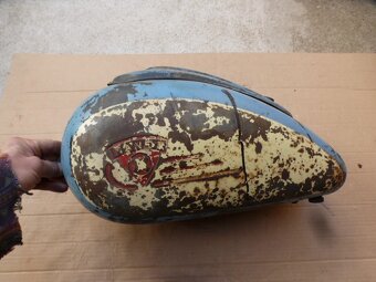 Nádrž na Manet modrá - 3