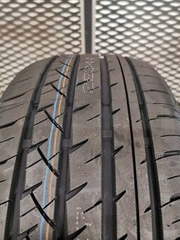 Arivo Ultra ARZ4 225/35 R19 88W letné pneumatiky - - 3