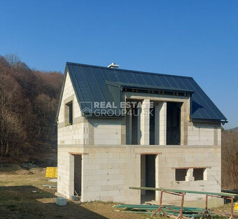 PREDAJ NOVOSTAVIEB RD S POZEMKOM - 164 900.-€ - 3