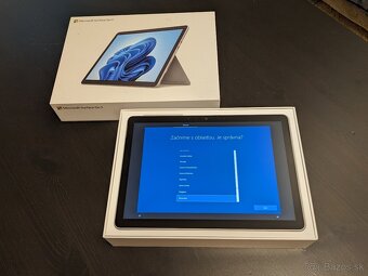 Microsoft Surface GO 3 - 3