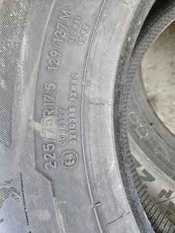 225/75 R17.5 - 3