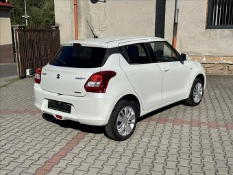 Suzuki Swift 1.2 66kW 2018 68259km 4x4 1.MAJITEL - 3