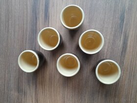 Staršie kameninové poháriky - 3