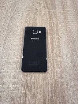 Samsung Galaxy A3 Black - 3