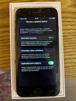 iPhone SE 2020 64GB - 3