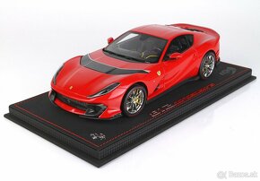Ferrari 812 Competizione 1/18 BBR červená/šedá - 3
