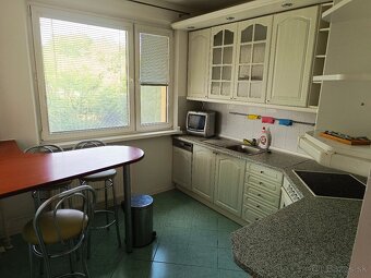 Prenajmeme 3 izbový byt Madridská - 3