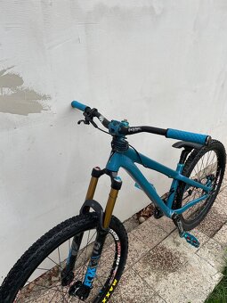 Predam horsky dirt bicykel Specialized P3 - 3