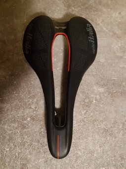 Selle Italia SLR Boost Kit Carbonio Superflow L sedlo, 145 m - 3