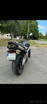 Suzuki GSR600 - 3