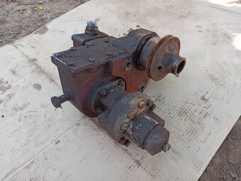 2x hydraulické zubove čerpadlo s prevodom - 3