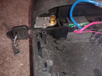 Batéria z bicykla 48v bez batérií - 3