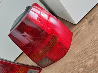 Volkswagen Golf 4 combi zadné svetlá - 3