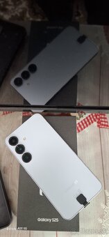 Samsung galaxi s25 - 3