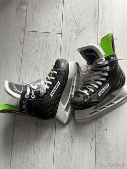 KORČULE NA ĽAD - 3