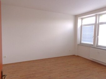 Prenájom dvojizbový byt 45 m2, Banská Bystrica - Majer. - 3