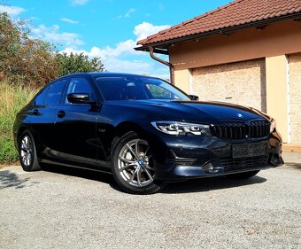 Predám  BMW Rad 3 330e PHEV A/T - 3