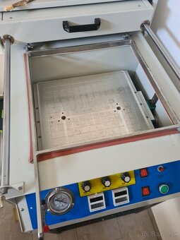 Ručný vákuový tvarovací stroj. - 3