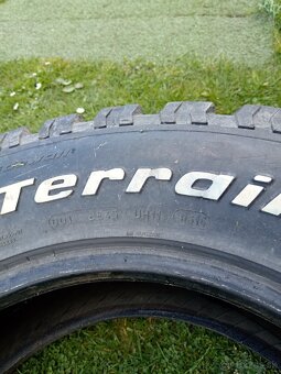 All terrain 245/75 R17 - 3