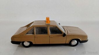 Tatra 613 / 623 montimetal - 3
