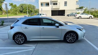 Toyota Corolla Hatchback 1.8 Hybrid 140k e-CVT Style 2023 - 3