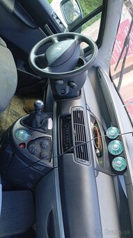 Predám Peugeot 807 - 3