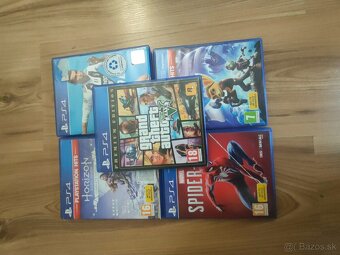 PS4-slim +2ovladáče a hry - 3