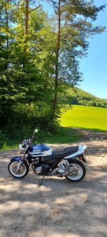 SUZUKI 1400 GSX - 3