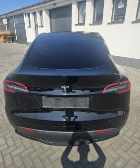 Tesla Y 2024 - 3