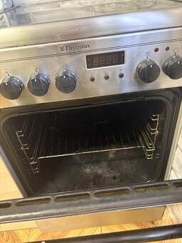 Electrolux elektricky šporak - 3