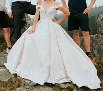 Exkluzívne svadobné šaty - 3