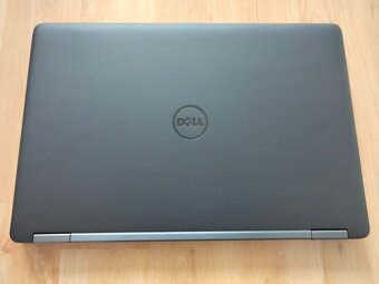 predám ntb Dell latitude e5550 /Intel core i5 / 8gb ram /ssd - 3