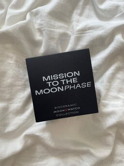 Omega x Swatch: MISSION TO THE MOONPHASE - 3