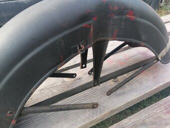 Predný blatník na Jawa, CZ, 175, 150, 125 - 3