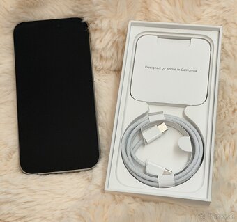 iPhone 15 Pro 256GB Natural Titanium - 3