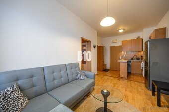 Útulný 2-izbový byt s výbornou dostupnosťou – Račianska / Ju - 3