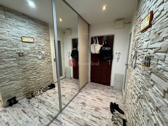 EXKLUZÍVNY 2-izb. byt v Dolnom Kubíne, 56 m2, 2x balkón - 3