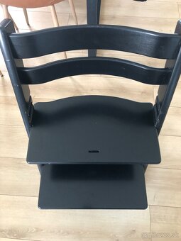 Predám stoličku Stokke Tripp Trapp čiernu - 3