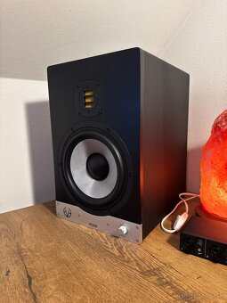 Predám Eve Audio SC208 - 3