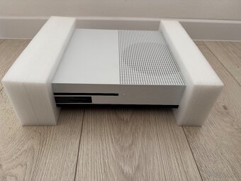 Predám Xbox One S 500GB + GTA V - 3