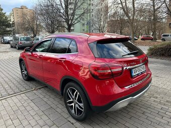 Mercedes Benz GLA 180 d - 3