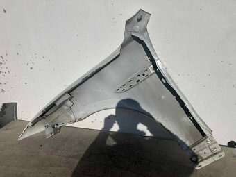 JAGUAR F-PACE 16- PRAVÝ PREDNÝ BLATNÍK - 3