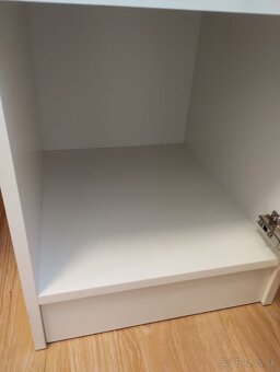 Predam detsky biely pisaci stol - 3