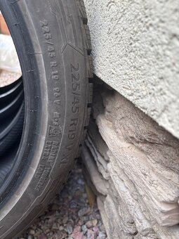 Zimné 225/45 R19 V XL - 3