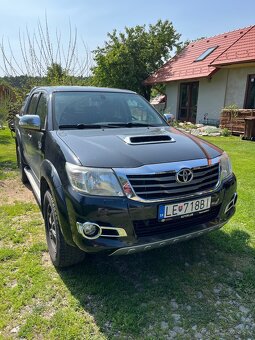Toyota Hilux 3.0 D4D Invincible ,,REZERVOVANÁ,, - 3