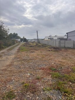 Priemyselný pozemok Vranov n/T 2238m2 skvelá investícia - 3
